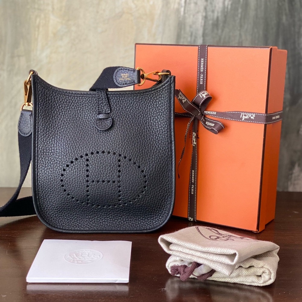 HERMES EVELYNE 16 TPM BLACK CLEMENCE
